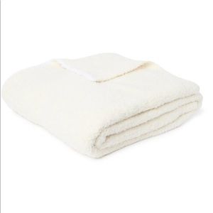 Barefoot dreams cozy chic blanket